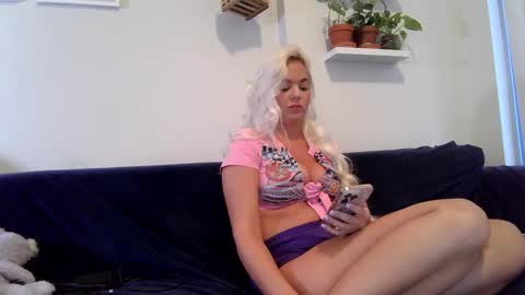 Badblondebunny online show from September 2025 10:48:02 PM