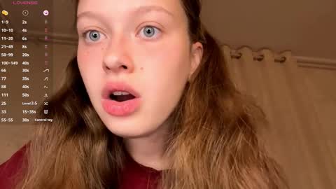 Snapshot of evonnesilvestre chatting on September 2025 03:28:02 PM Eva online show from September 2025 03:28:02 PM