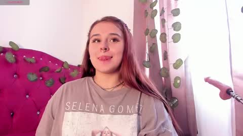 EVY online show from December 2024 07:36:01 PM