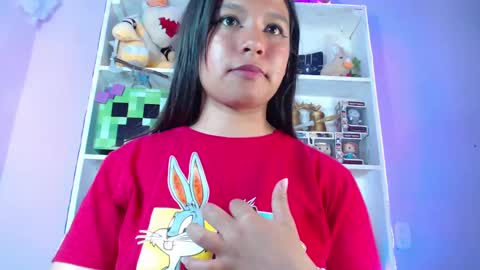 Im Evy online show from December 2024 07:52:02 PM