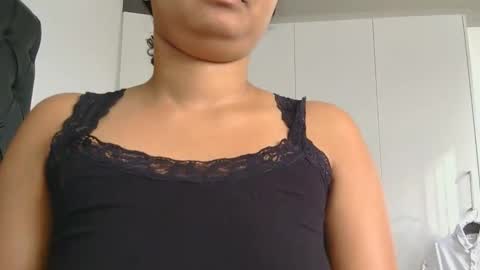 courtney online show from December 2025 06:21:01 AM