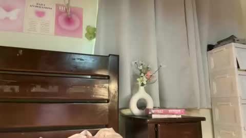 Angela online show from October 2025 03:36:02 AM