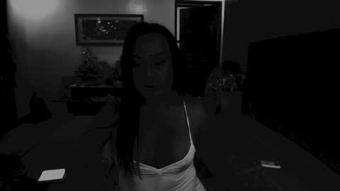 Snapshot of exotic_angel69 chatting on March 2025 01:12:01 AM voloptous mommy angel online show from March 2025 01:12:01 AM