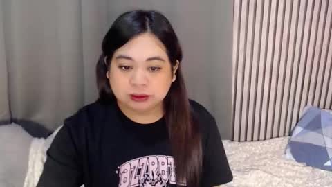 Snapshot of exoticpinayx chatting on September 2025 01:18:01 AM SHANTAL MARIE online show from September 2025 01:18:01 AM