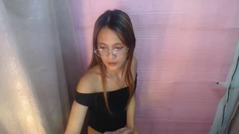 Snapshot of expenseve_kendy chatting on October 2025 05:32:01 PM veronica online show from October 2025 05:32:01 PM