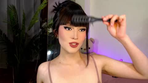 Candy  online show from December 2024 02:55:01 PM