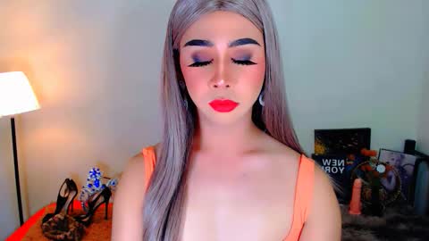 Snapshot of expensive_elise chatting on March 2026 03:51:01 PM expensive_elise online show from March 2026 03:51:01 PM