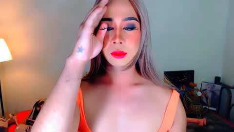 Snapshot of expensive_elise chatting on March 2026 04:02:02 PM expensive_elise online show from March 2026 04:02:02 PM