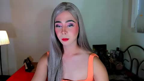 Snapshot of expensive_elise chatting on March 2026 12:04:01 AM expensive_elise online show from March 2026 12:04:01 AM