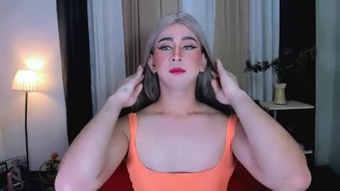 Snapshot of expensive_elise chatting on March 2026 04:07:02 PM expensive_elise online show from March 2026 04:07:02 PM