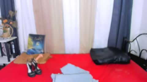 Snapshot of expensive_elise chatting on April 2026 04:17:01 AM expensive_elise online show from April 2026 04:17:01 AM