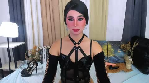 Snapshot of expensive_elise chatting on April 2026 04:31:02 PM expensive_elise online show from April 2026 04:31:02 PM