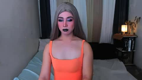 Snapshot of expensive_elise chatting on May 2026 02:46:01 PM expensive_elise online show from May 2026 02:46:01 PM
