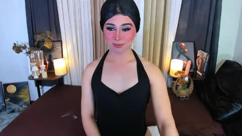 Snapshot of expensive_elise chatting on May 2026 06:47:01 PM expensive_elise online show from May 2026 06:47:01 PM
