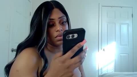 exstacybanks online show from November 2025 09:15:01 PM