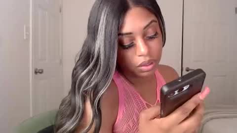 exstacybanks online show from November 2025 04:34:02 AM