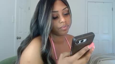 exstacybanks online show from November 2025 06:44:02 PM