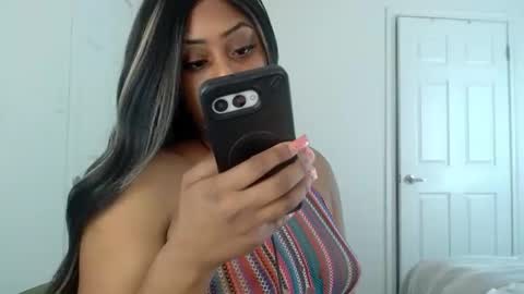 exstacybanks online show from December 2025 05:11:02 PM