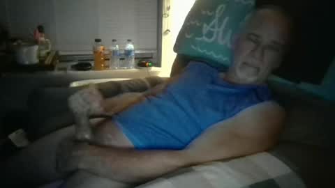 Snapshot of eyegasms2112 chatting on May 2026 04:50:01 AM Edger online show from May 2026 04:50:01 AM