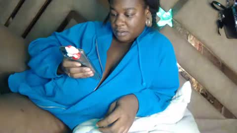 eyshaexotii online show from September 2025 11:48:01 AM