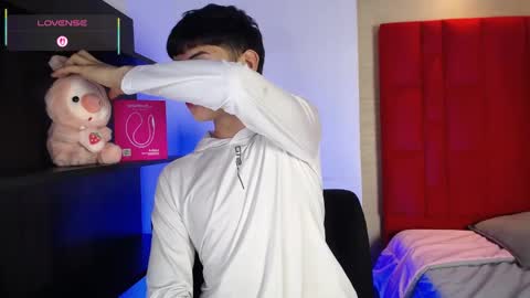 Juan online show from October 2025 05:04:02 AM