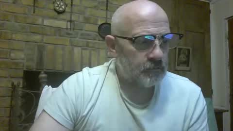 f1zzeek online show from January 2026 09:38:02 PM