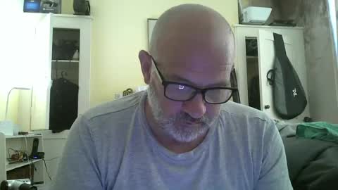 Snapshot of f1zzeek chatting on June 2026 03:31:02 PM f1zzeek online show from June 2026 03:31:02 PM