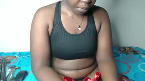 Snapshot of fabbie01 chatting on October 2025 04:21:01 AM Miss Fabby online show from October 2025 04:21:01 AM