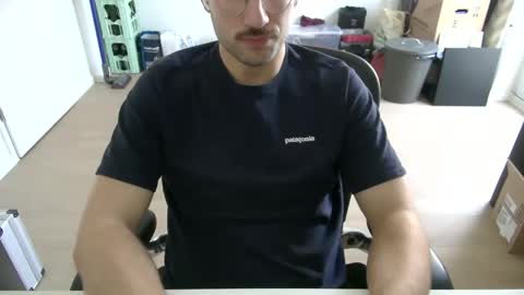 Call me bitch online show from November 2025 09:52:01 AM