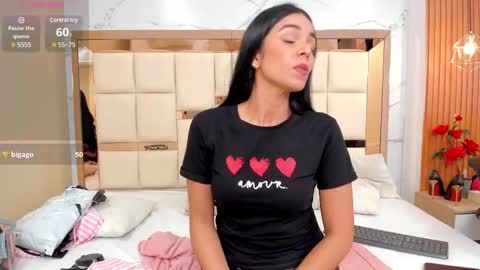 Snapshot of fabiana_rodriguez chatting on February 2025 08:42:02 PM Fabi online show from February 2025 08:42:02 PM