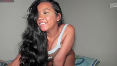 Snapshot of fabianna_laraa chatting on May 2026 07:35:02 AM Thianna online show from May 2026 07:35:02 AM