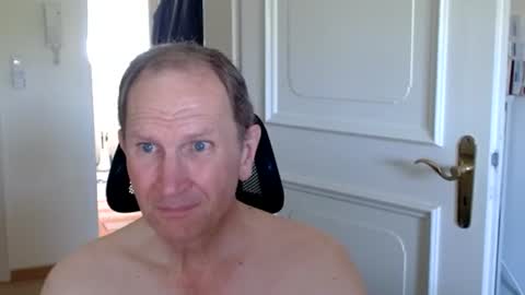 Snapshot of fabiansoohot chatting on June 2026 07:03:02 AM Fabian online show from June 2026 07:03:02 AM