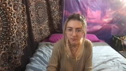 Snapshot of faexoxoxo chatting on December 2024 09:06:02 AM Fae online show from December 2024 09:06:02 AM