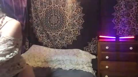 Snapshot of faexoxoxo chatting on January 2025 07:54:01 AM Fae online show from January 2025 07:54:01 AM