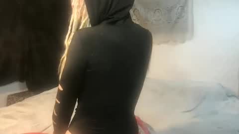 Snapshot of faexoxoxo chatting on October 2025 07:12:02 AM Fae online show from October 2025 07:12:02 AM