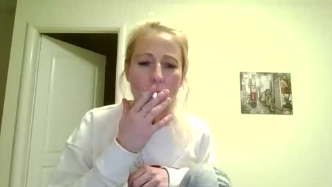 Snapshot of fairy_nightmare chatting on November 2025 07:52:02 PM Fairy NightMary online show from November 2025 07:52:02 PM