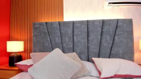  Leila.... online show from November 2025 01:00:01 PM