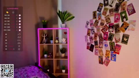 Emilia online show from February 2025 10:21:01 AM