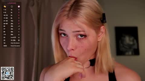 Emilia online show from September 2025 04:23:02 AM