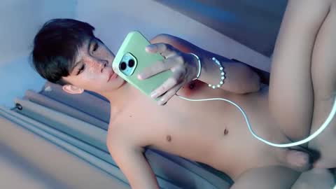 Snapshot of fallinlovewithivy chatting on October 2025 11:46:01 PM Ivy Lauren online show from October 2025 11:46:01 PM