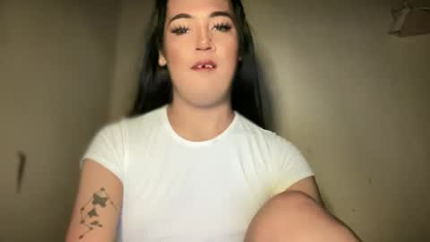 Snapshot of fallon_empress chatting on October 2025 06:08:01 PM callmecindy online show from October 2025 06:08:01 PM
