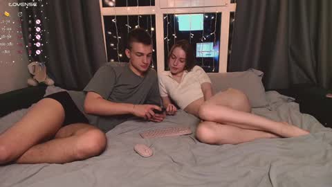 Snapshot of familysexy34 chatting on December 2024 01:24:01 AM familysexy34 online show from December 2024 01:24:01 AM