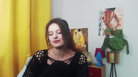 Nadine online show from January 2025 11:00:02 AM