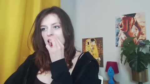 Nadine online show from February 2025 08:48:02 AM