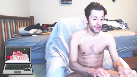 Snapshot of fanfriction chatting on February 2025 05:33:01 PM Fan Friction online show from February 2025 05:33:01 PM