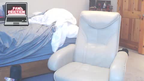 Snapshot of fanfriction chatting on February 2025 06:39:01 AM Fan Friction online show from February 2025 06:39:01 AM