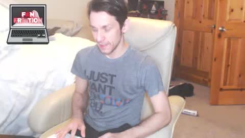 Snapshot of fanfriction chatting on February 2025 03:41:02 PM Fan Friction online show from February 2025 03:41:02 PM