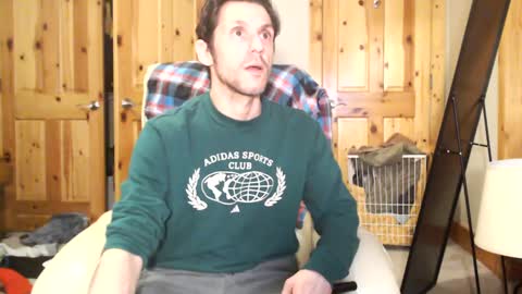 Snapshot of fanfriction chatting on March 2025 03:24:01 AM Fan Friction online show from March 2025 03:24:01 AM