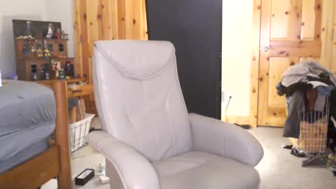 Snapshot of fanfriction chatting on March 2025 01:28:02 PM Fan Friction online show from March 2025 01:28:02 PM
