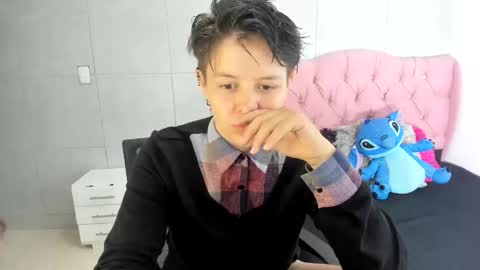 Snapshot of fanny_18 chatting on October 2025 02:33:01 AM FANNY online show from October 2025 02:33:01 AM